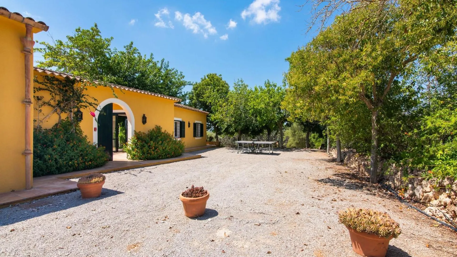 Country House Near Cala Petita Beach Manacor  Casa vacanze